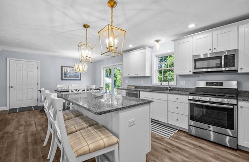 Harwich Center House | South Street Retreat: Luxury Cape Cod Escape