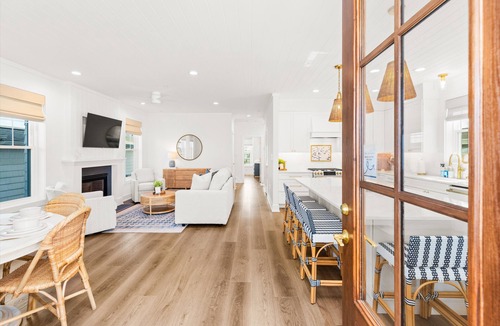 Montego Bay House | Space for 8 in Montego Bay North OC - Walk to the beach!