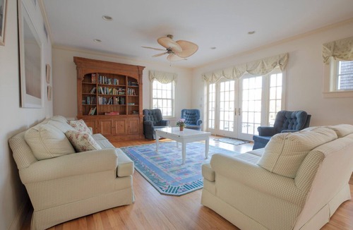 Edgartown House | Spacious 15-bedroom house with WiFi and AC in charming Edgartown