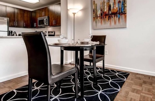Hudson Exchange Apartment | Spacious 1BR | Full Kitchen | Near PATH by GLS