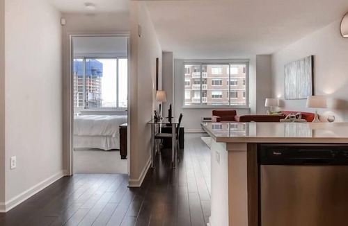 Hudson Exchange Apartment | Spacious 1BR | Fully Equipped Gym | Jersey City by GLS