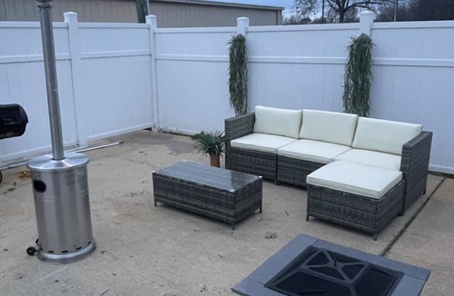 Lexington Apartment | Spacious 1king bd/2queen 15mins polar express