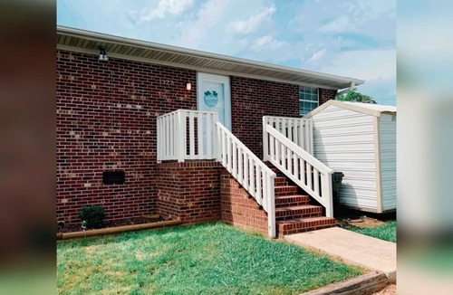 Lexington Apartment | Spacious 1king bd/2queen 15mins polar express