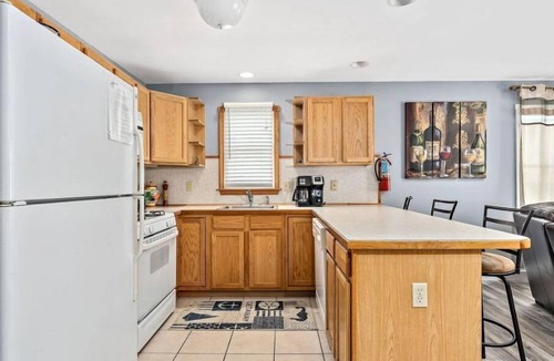 Wildwood Condo | Spacious 3 Bedr Condo, Wildwood, NJ/Convention Ctr