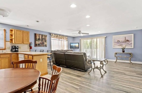Wildwood Condo | Spacious 3 Bedr Condo, Wildwood, NJ/Convention Ctr