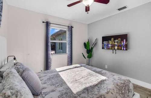 Little Haiti House | Spacious 3 bedroom Home with Oversized Pool & Backyard
