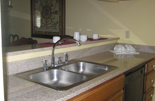 Berkeley Apartment | Spacious 3 BR | Historic Powhatan Resort