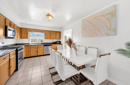 Southeast Yonkers House | Spacious 3BR Home Game Room Free Parking Easy NYC Access