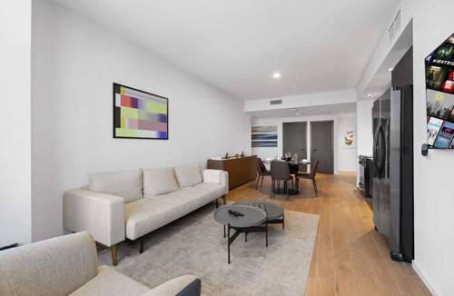 Downtown Miami Apartment | Spacious 3BR Retreat Skyline Bay Views at Miami