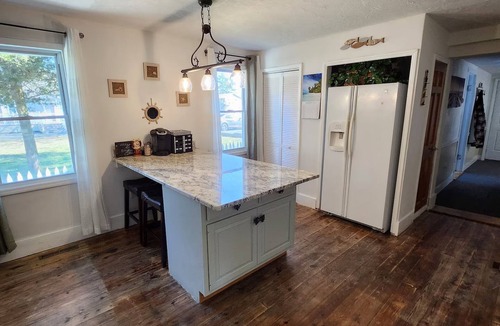 Long Neck Cottage | Spacious 4-bedroom bungalow in enchanting Millsboro with AC