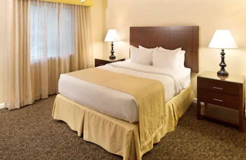 Berkeley Resort | Spacious 4 Bedroom Suite at Historic Resort!