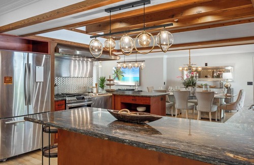 Sunrise Villa | Spacious 4-bedroom villa with Pool + Hot Tub + Spacious Garden