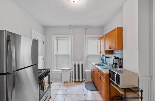 Albany Apartment | Spacious 4‑Bedroom Vacation Rental – First‑Floor Home Near Downtown Albany