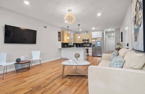 West Side Apartment | Spacious 4BED 3BA Apt with Garage Near NYC and MetLife Stadium, close to PATH ready for MAJOR INTERNATIONAL SPORTING EVENT