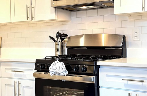 Downtown Apartment | Spacious 4BR Downtown Home, Sleeps 8, Walk to PPAC & Dining