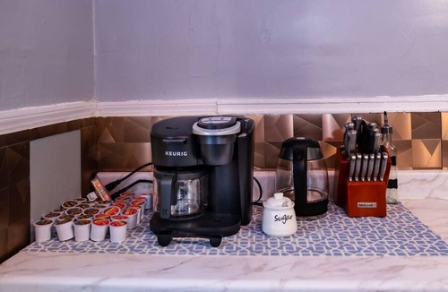 Niagara Falls House | Spacious 4BR Home Near Niagara Falls State Park | Sleeps 10 | Pet-Friendly
