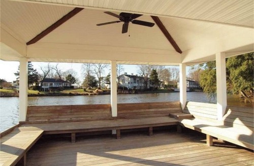South Rehoboth House | Spacious 5-bedroom Lake Front House