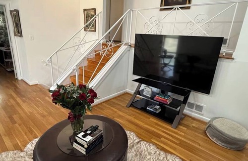 Wheaton-Glenmont House | Spacious 5-bedroom house in welcoming Silver Spring