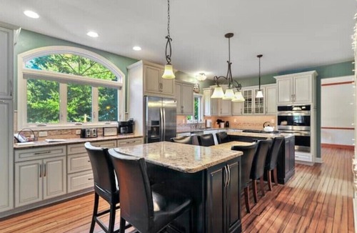 Magnolia House | Spacious 5 Bedroom w/Pool, Patio and Theater