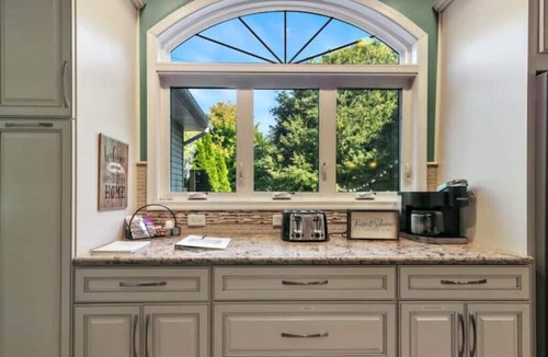 Magnolia House | Spacious 5 Bedroom w/Pool, Patio and Theater