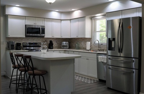Rehoboth Beach House | Spacious 5Br 4Bth Slps 12, Bayfront Coastal Getaway – The Perfect Summer Escape!