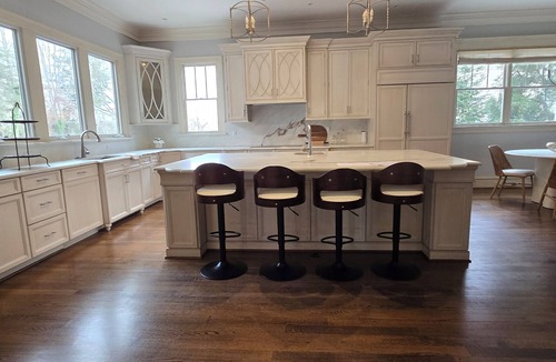 Fort Hunt House | Spacious 7-bedroom house with water views, AC, Heat, WiFi in charming Alexandria