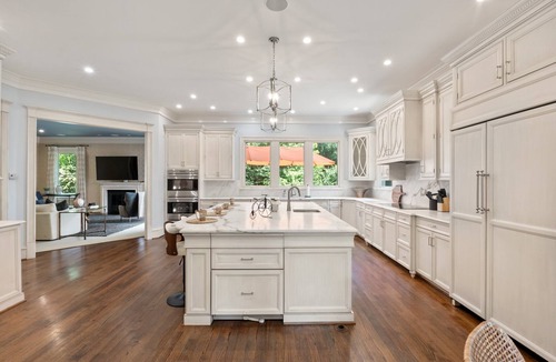 Fort Hunt House | Spacious 7-bedroom house with water views, AC, Heat, WiFi in charming Alexandria