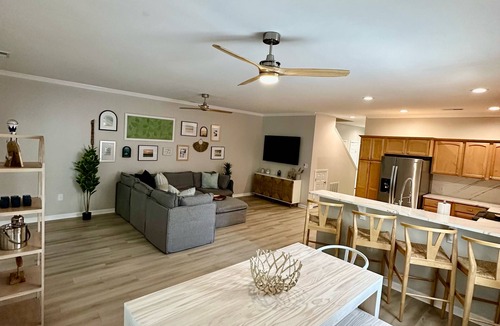 Rehoboth Beach House | Spacious 8br/5.5ba home in Rehoboth Beach. WiFi, Pool, Pet friendly, Renovated.