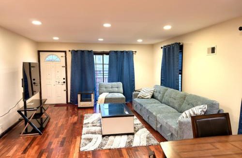 North Bergen Apartment | Spacious and Stylish 3BR 2Bath Sleeps 6 near NYC and American Dream Mall