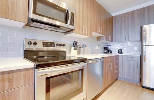 Groveton Apartment | Spacious Apt W Gym Near Metro