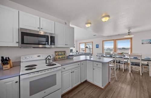 Rodanthe House | Spacious Beach Home w/Pool, Hot Tub, Game Room & Ocean Views