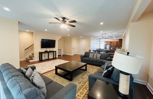 North Wildwood House | Spacious beachblock house with pool, oceanview, 4 decks near boardwalk