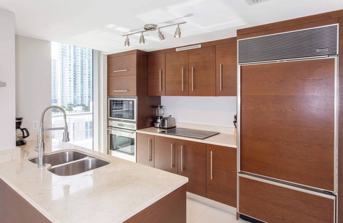 Downtown Miami Apartment | Spacious Brickell Suite Steps from Riverwalk