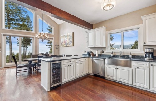 Somers Cabin | Spacious Cabin Retreat with Lake Views & Hot Tub