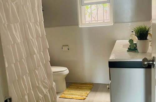 Downtown Long Beach Apartment | Spacious, Coastal 1BR Condo - Walk to Beach, Dining & Shopping in DT Long Beach!