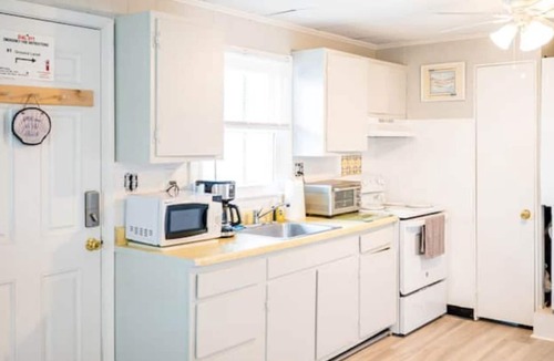 Little Salisbury Condo | Spacious condo, great location!