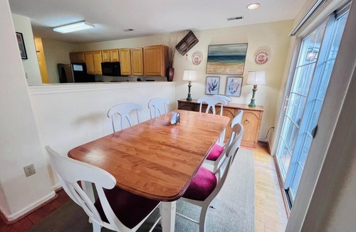 Rehoboth Beach Villa | Spacious Duplex with 3 Pools, Tennis Courts & Ensuite Bedroom in Eagles Landing