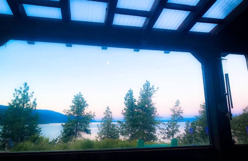 Woods Bay House | Spacious estate with 2 homes with 6 bedrooms and WiFi, AC on Flathead Lake