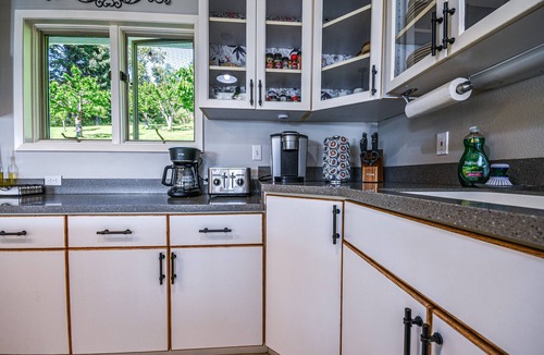 Bigfork House | Spacious Friendly Home w/5 King Beds, Hot Tub, Firepit, Gorgeous Lake Views
