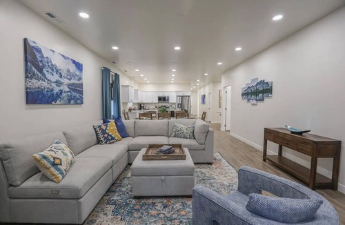 Ponderay House | Spacious game house minutes to downtown Sandpoint and Schweitzer Mountain