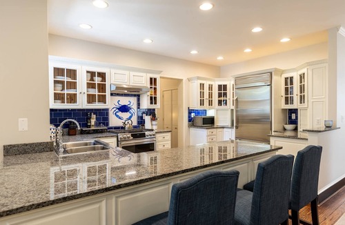 Historic District House | Spacious Historic Home with Private Parking in the Heart of Downtown Annapolis