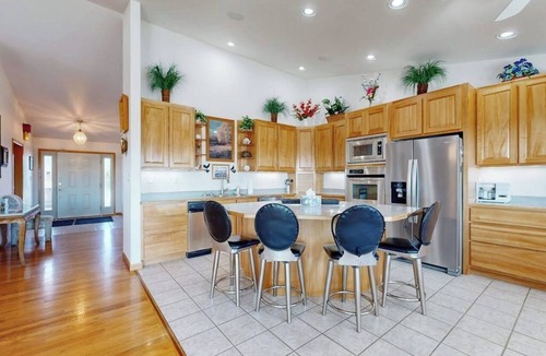 Kalispell House | Spacious home with pool table, WiFi, patio - close proximity to Flathead Lake