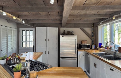 West Tisbury House | Spacious, light filled 3-bedroom post & beam in West Tisbury steps to bike path
