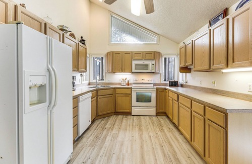 Millsboro House | Spacious Millsboro Home on 16 Peaceful Acres