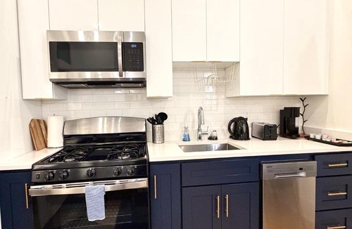 Downtown Apartment | Spacious One-Bedroom with Sofa Bed in Downtown Providence