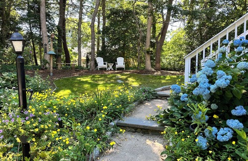 Centerville House | Spacious Pet Friendly Colonial - Minutes to Craigville Beach Central AC