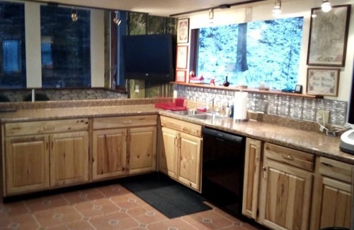 Prattsville Cabin | Spacious Rental for Group Vacaton with Waterfall Views near Catskills Region, New York