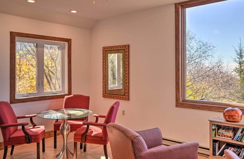 Edray Cabin | Spacious Snowshoe Cabin w/ Sunset Mtn Views!