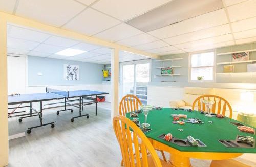 Marstons Mills House | Spacious Stone Fire Pit Game Room