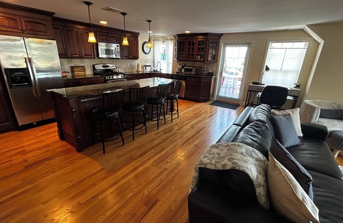 Manchester-by-the-Sea Apartment | Spacious, 3 BR, 2 BA apartment in the heart of Manchester-By-The-Sea